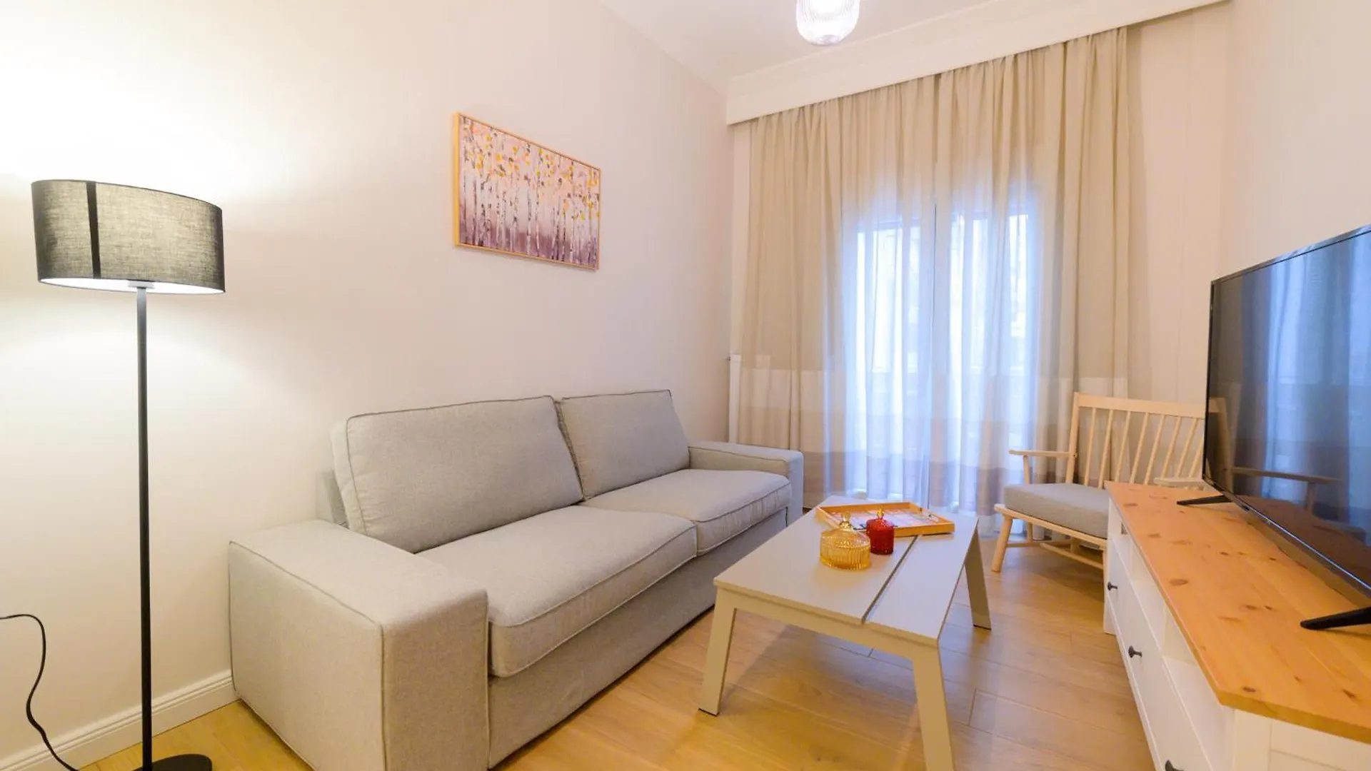 New Modern 2Nd Floor Apartment Thessaloniki