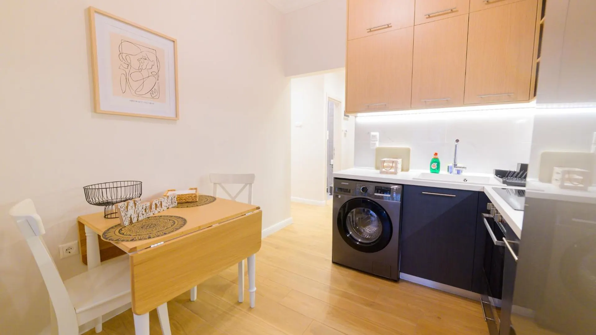 New Modern 2Nd Floor Apartment Thessaloniki