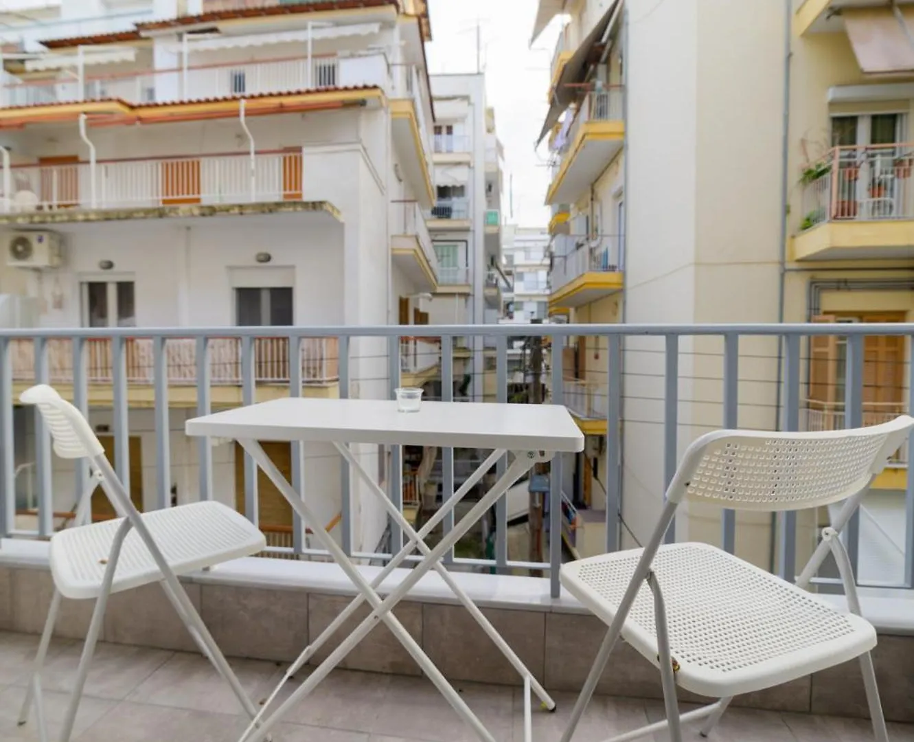 New Modern 2Nd Floor Apartment Thessaloniki